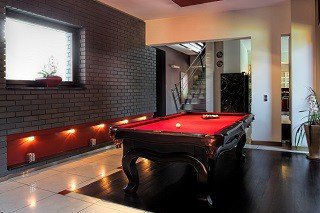 Professional pool table movers in Davenport content img1